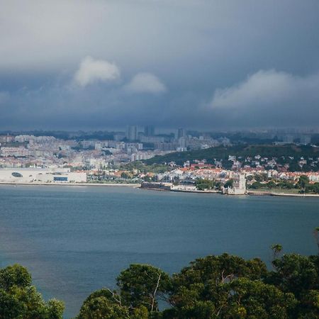 مبيت وإفطار كاباريكا Ola Belem! Cozy Windmill, Stunning Views To Lisboa المظهر الخارجي الصورة