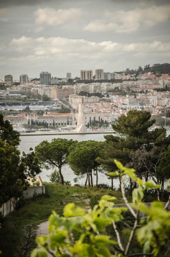 مبيت وإفطار كاباريكا Ola Belem! Cozy Windmill, Stunning Views To Lisboa المظهر الخارجي الصورة