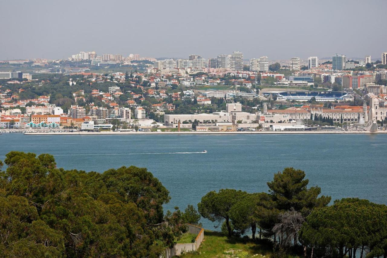 مبيت وإفطار كاباريكا Ola Belem! Cozy Windmill, Stunning Views To Lisboa المظهر الخارجي الصورة